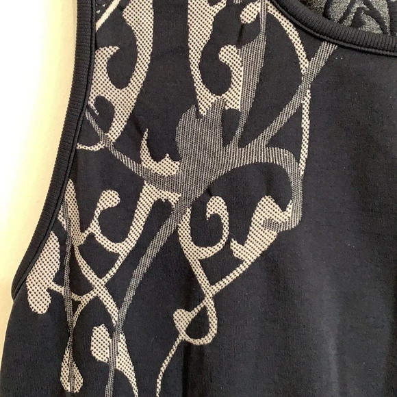 Athleta - S, spandex, athletic tank - Picture 6 of 6